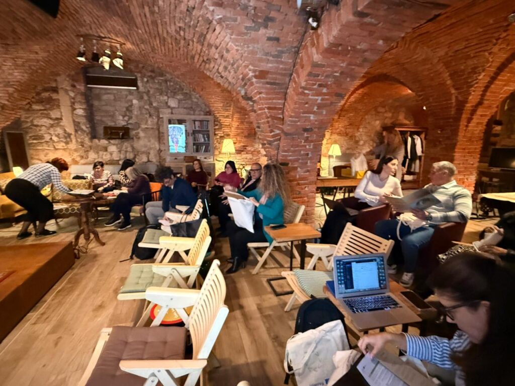 275c939a 8c75 46be 9faa 386f55f7f8a1