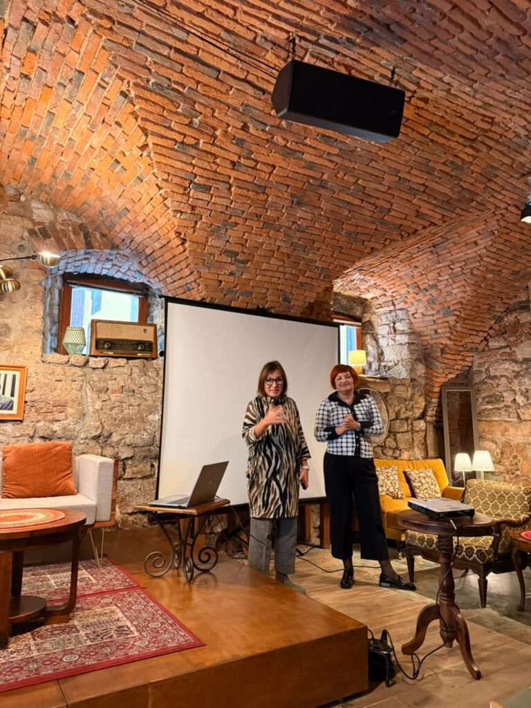 65c2db47 024d 4638 8c5a 10c51418e9d6