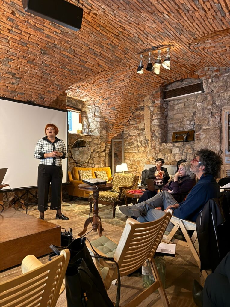 9abe5cb6 3c1b 40eb b692 cdd6d9eef9b5