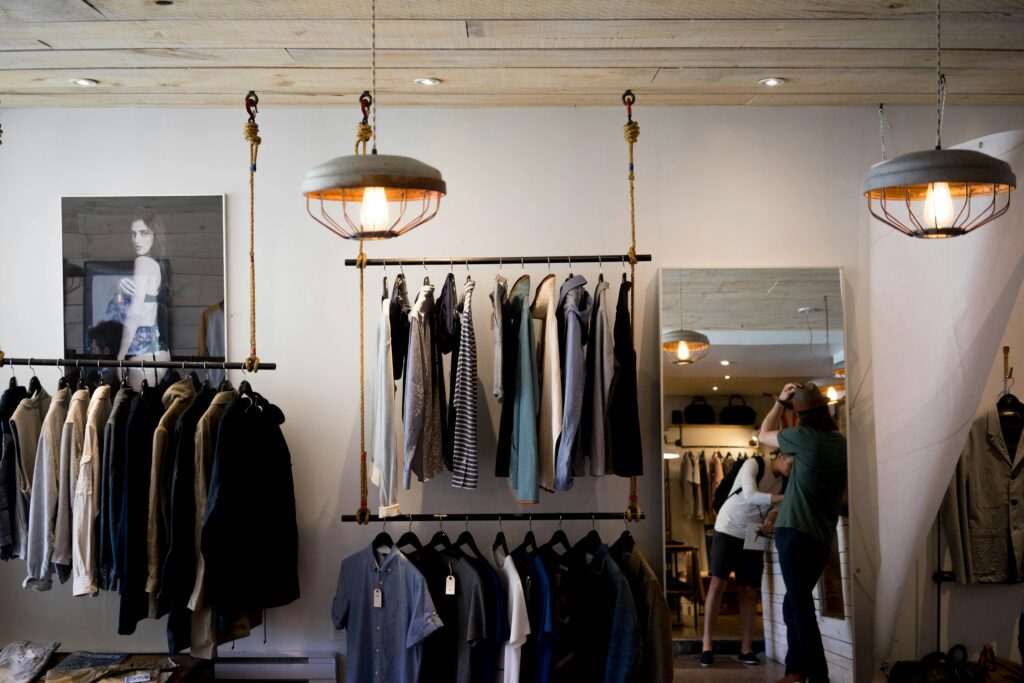Clark street mercantile qnKhZJPKFD8 unsplash